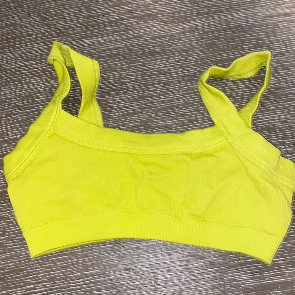 Out from under bra top Keylime fits like an extra small/small Urban
